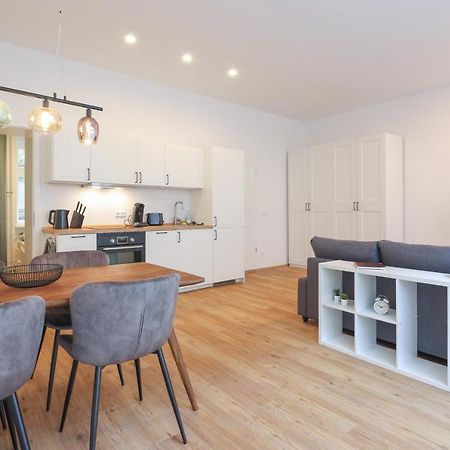 Neue 2-Zi-Apartment 15 Min Entfernung Zum Hbf Und Brandenburger Tor برلين المظهر الخارجي الصورة